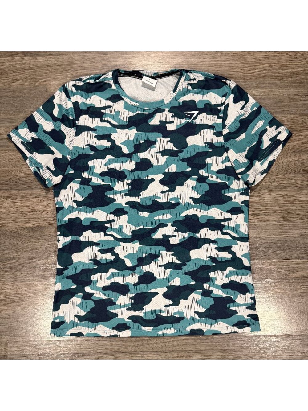 Gymshark Men's Arrival T-Shirt - Green Print